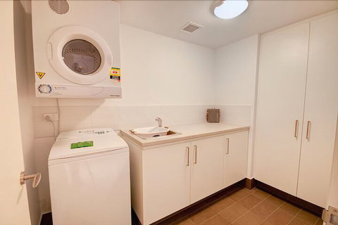 Seapoint 109 - Whitsundays Accommodation 1