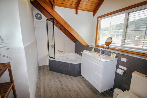 Halinka Lodge - Whitsundays Accommodation 1