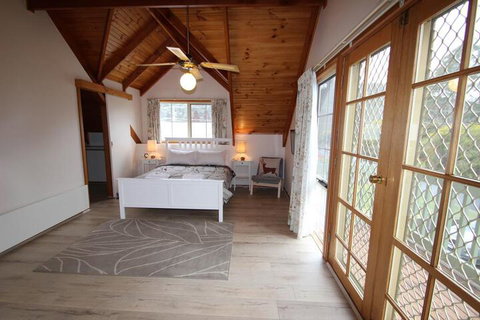 Halinka Lodge - Whitsundays Accommodation 4