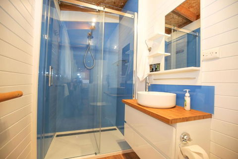 The Cabin - Whitsundays Accommodation 3