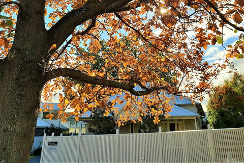Healesville House - Magnolia House - Whitsundays Accommodation 1