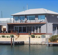Oceans Edge - Whitsundays Accommodation