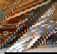 The 13th Apostle Backpackers - Whitsundays Accommodation