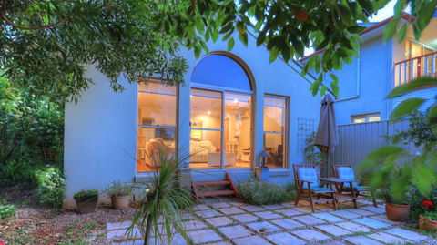 The Avenue At Montville Cottage - Whitsundays Accommodation 6