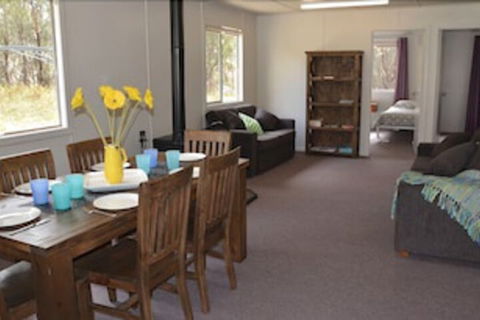 Robinsons Cabin - Whitsundays Accommodation 2