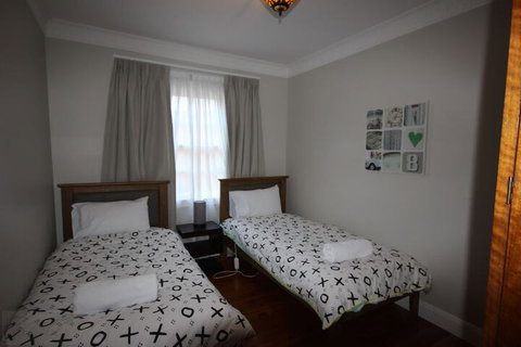 Lily May Cottage - Whitsundays Accommodation 4