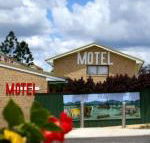 Gin Gin Village Motor Inn Motel - Whitsundays Accommodation