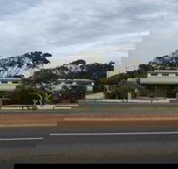 Hopetoun Motel  Chalet Village - Whitsundays Accommodation