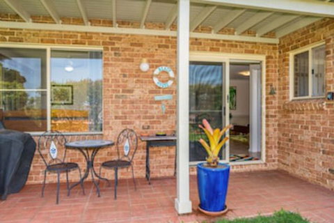 Chez Boulders - Whitsundays Accommodation 0