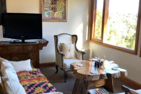 Rainy Hill Retreat - Whitsundays Accommodation 3
