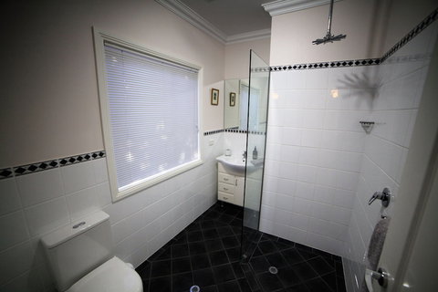 Lochnagar Barossa - Adults Only - Whitsundays Accommodation 6