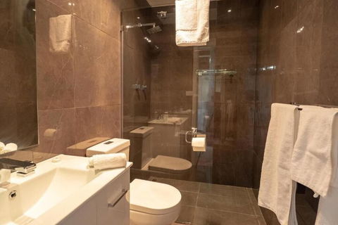 Brigham House - Whitsundays Accommodation 6