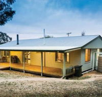 Lavender Vale Cottages - Whitsundays Accommodation
