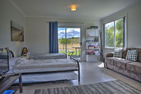 The Blue House - Whitsundays Accommodation 5