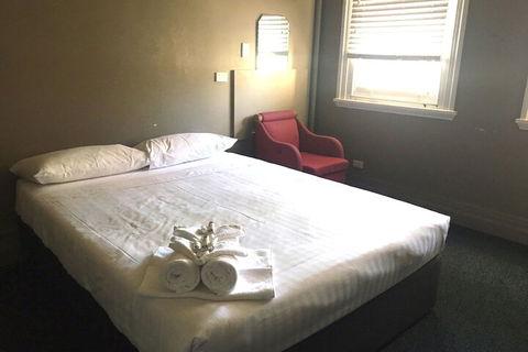 Swansea Hotel - Whitsundays Accommodation 3