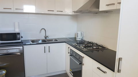 Luxuary Apartment Near Airport - Whitsundays Accommodation 3