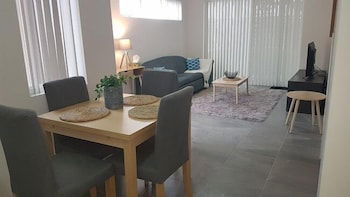 Luxuary Apartment Near Airport - Whitsundays Accommodation 1