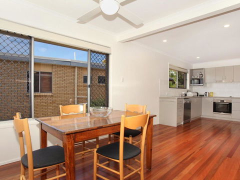 Oloway 40 2 BDRM Pet Friendly Budget Home - Whitsundays Accommodation 6