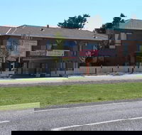 Snow Gate Motel and Apartments - Whitsundays Accommodation