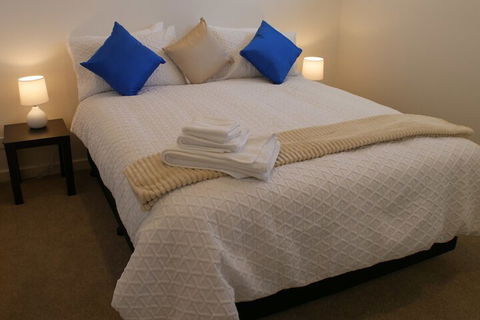 Maison Executive - Whitsundays Accommodation 7