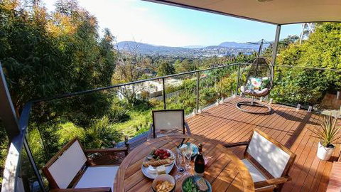 The View Stylish Cosy - Whitsundays Accommodation 2