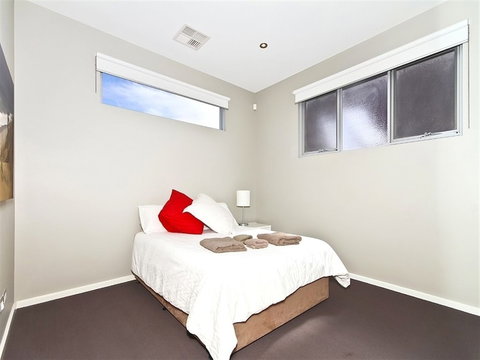 Ocean 180A - Whitsundays Accommodation 4