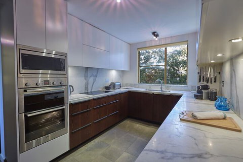 Woollahra Luxury Quiet & Central - Whitsundays Accommodation 5