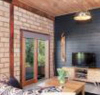 Falls River Luxury Accommodation - Whitsundays Accommodation