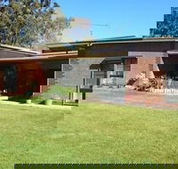 Hilltop Escape BB - Whitsundays Accommodation
