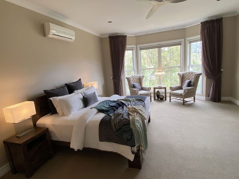 Kerami Manor - Whitsundays Accommodation 3