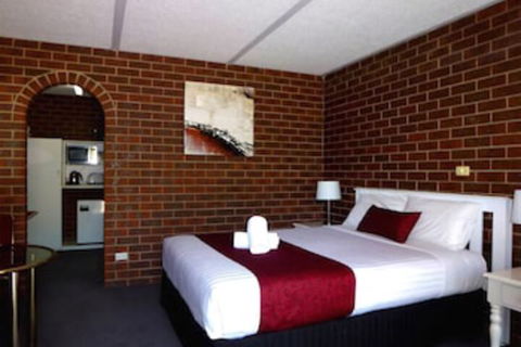 Healesville Motor Inn - Whitsundays Accommodation 1