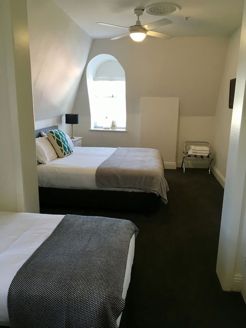 Healesville Grand Hotel - Whitsundays Accommodation 4