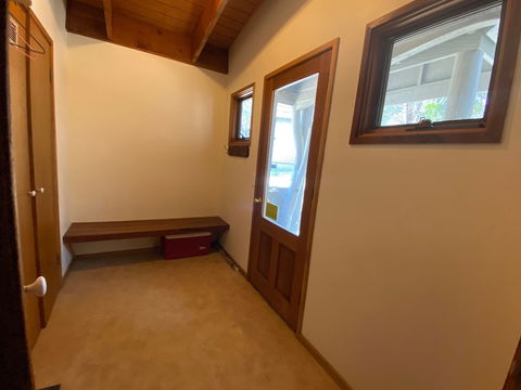 Deep Powder - Whitsundays Accommodation 0