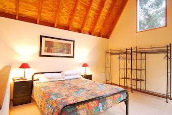 Deep Powder - Whitsundays Accommodation 5