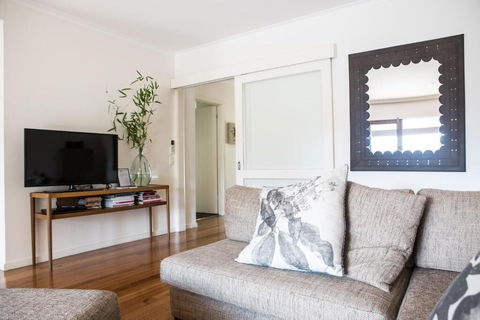 Furmston House & Studio - Whitsundays Accommodation 4