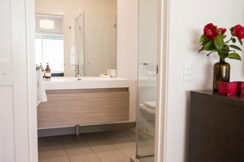 Furmston House & Studio - Whitsundays Accommodation 1