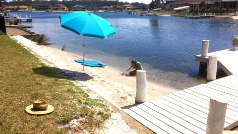 Riverfront Delight - Whitsundays Accommodation 2