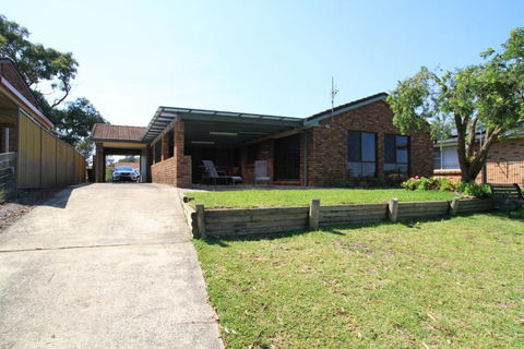 Riverfront Delight - Whitsundays Accommodation 6