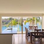 Unbeatable Waterfront Location - Whitsundays Accommodation 0