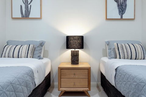 CENTRAL NO 5 LUXURY APARTMENT - Whitsundays Accommodation 1