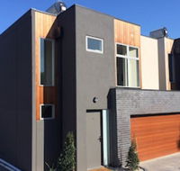 Close To Airport City  Shops - Whitsundays Accommodation