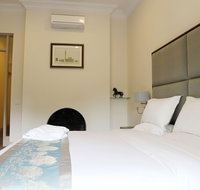 Clarendon Hotel Melbourne - Whitsundays Accommodation