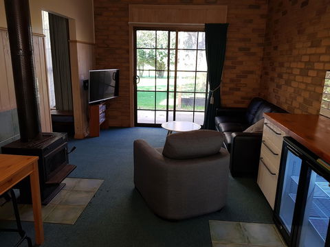 Ripples N Tonic - Whitsundays Accommodation 3
