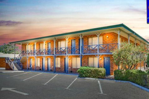 MIDAS MOTEL KALGOORLIE - Whitsundays Accommodation 0