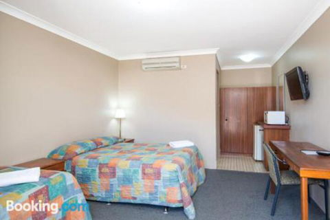 MIDAS MOTEL KALGOORLIE - Whitsundays Accommodation 4