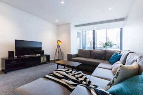 SONYA, 2BDR Southbank Apartment - Whitsundays Accommodation 0