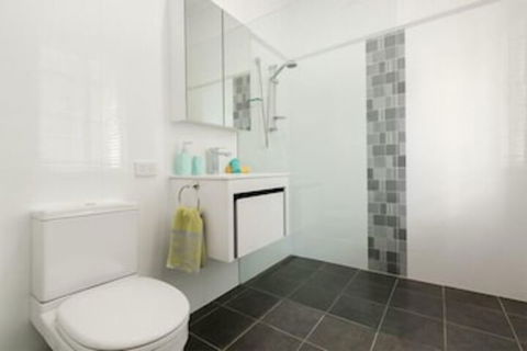 Tallywood 4 Bedroom - Whitsundays Accommodation 5