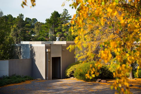 Daylesford Spa Villa 4 - Whitsundays Accommodation 1