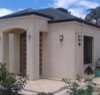 Lake Estate Stay - Whitsundays Accommodation