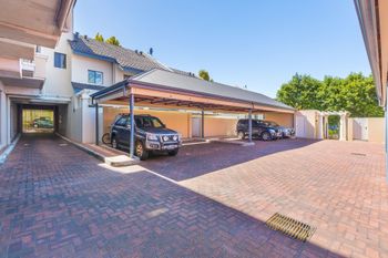 Luxurious Perth Townhouse - Whitsundays Accommodation 1